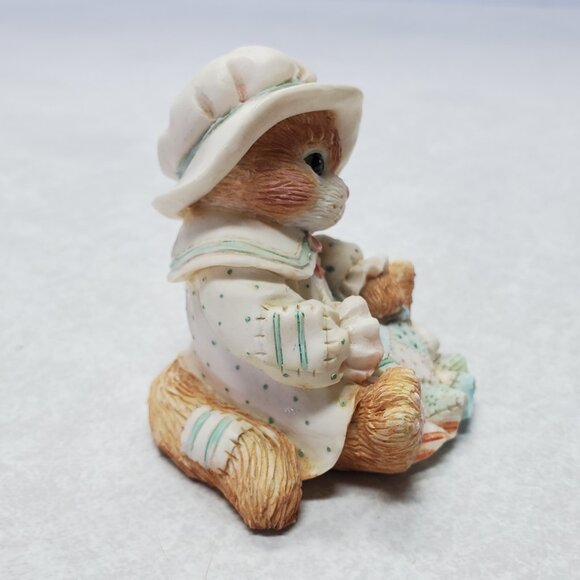 Calico Kittens "Our Friendship Is A Quilt Of Love" Figurine Collectible - Picture 2 of 9